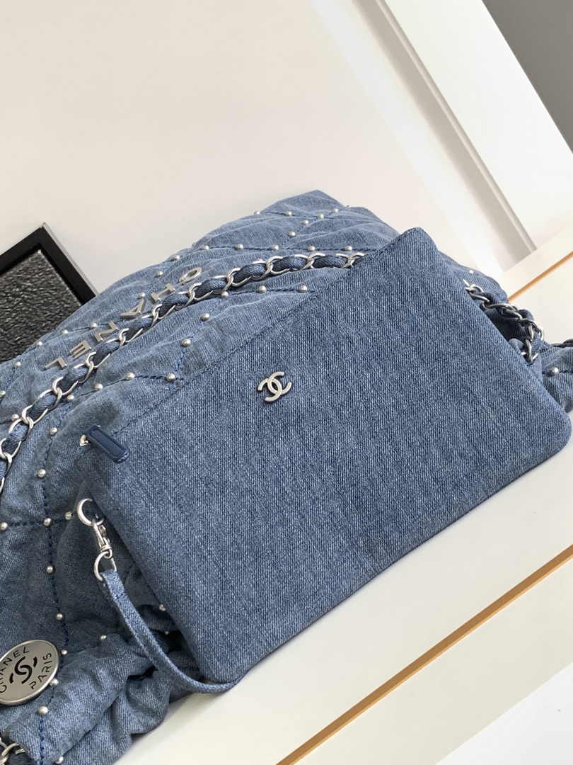 Chanel 22 Handbag AS3261 Washed Denim Silver-Tone