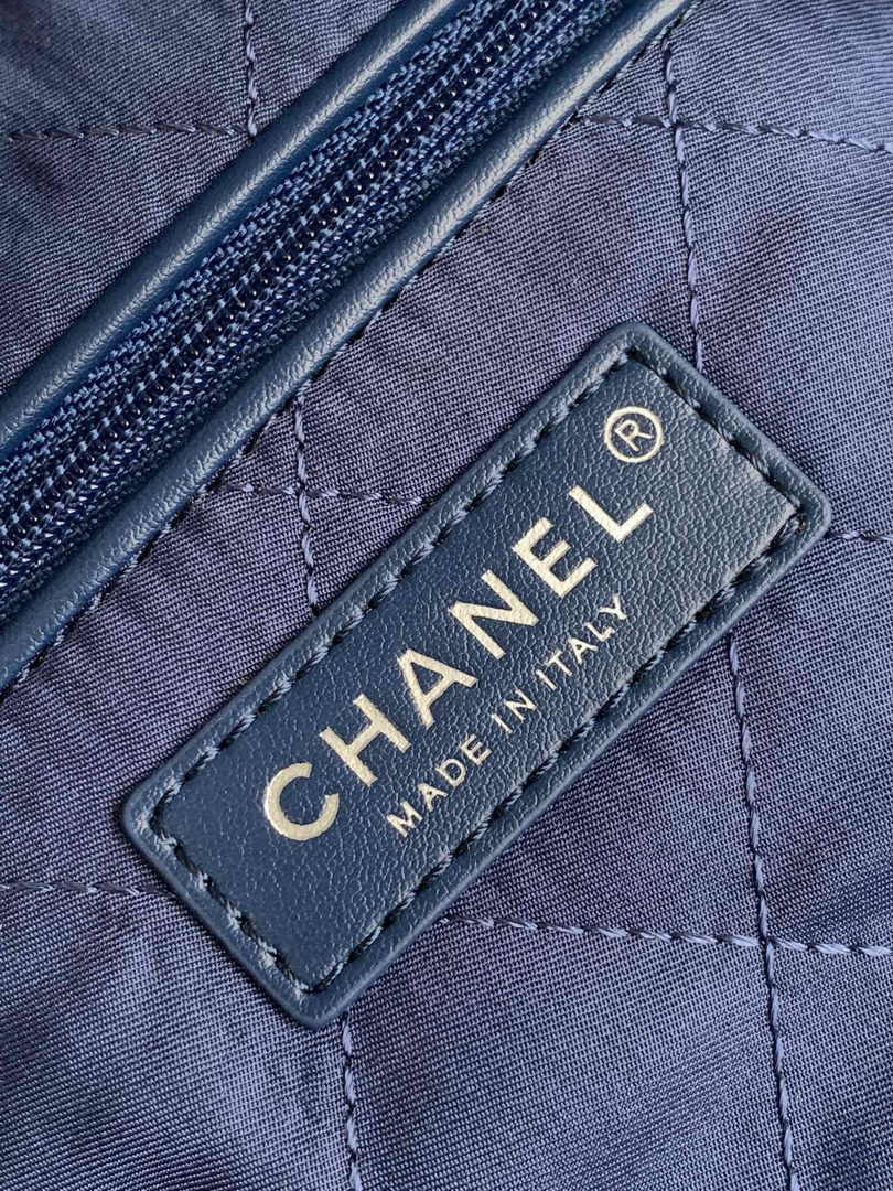 Chanel 22 Handbag AS3261 Washed Denim Silver-Tone