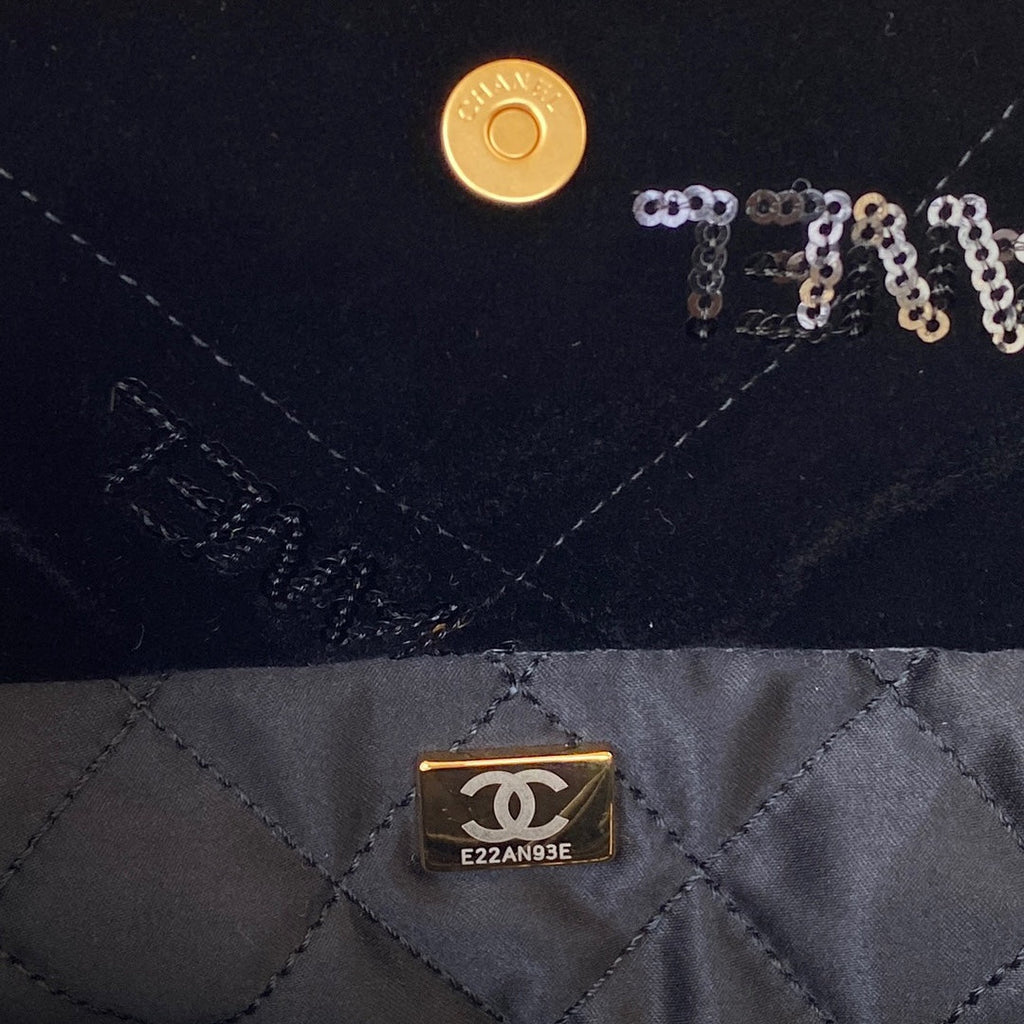 Chanel 22 Handbag AS3261 Wool Tweed Gold Metal Black Ecru