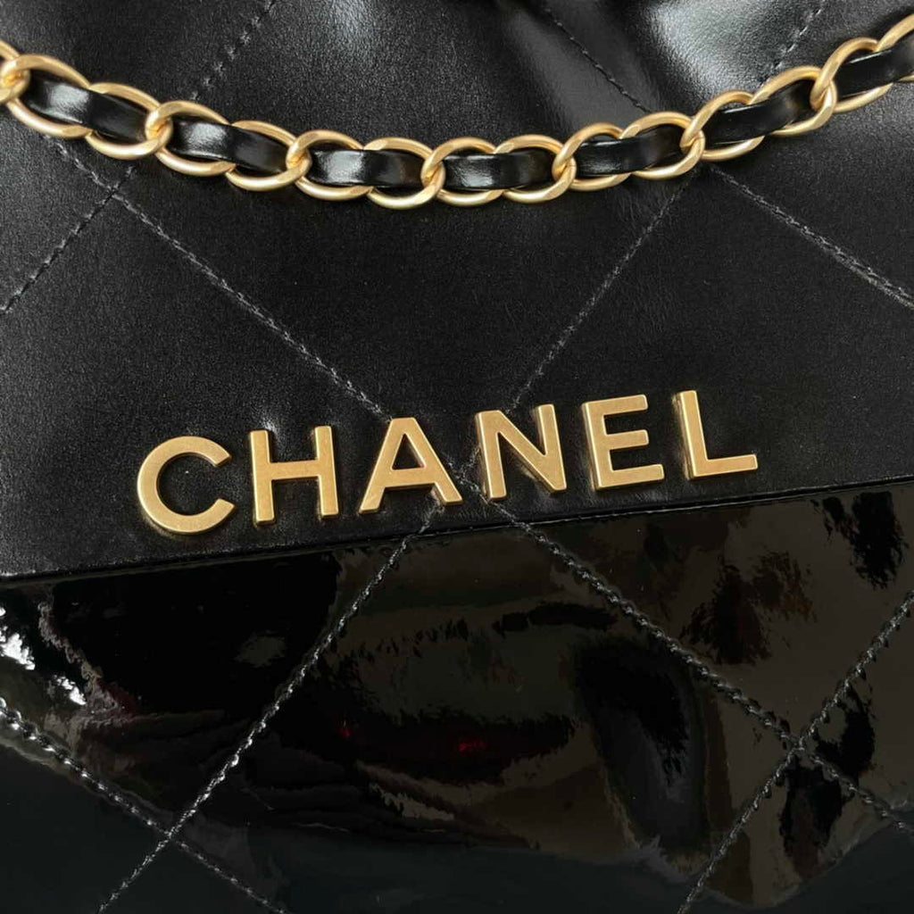 Chanel 22 Handbag AS3261 Black Calfskin