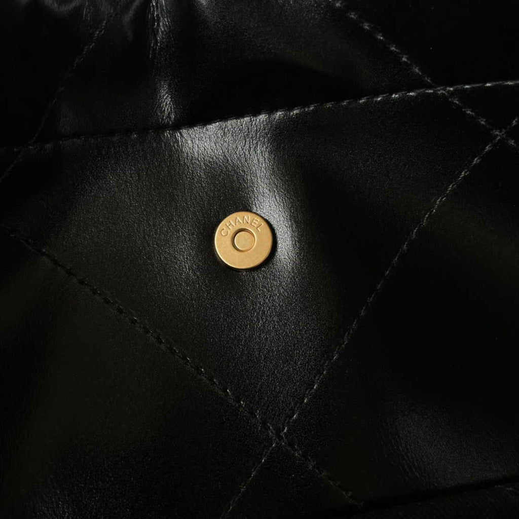 Chanel 22 Handbag AS3261 Black Calfskin