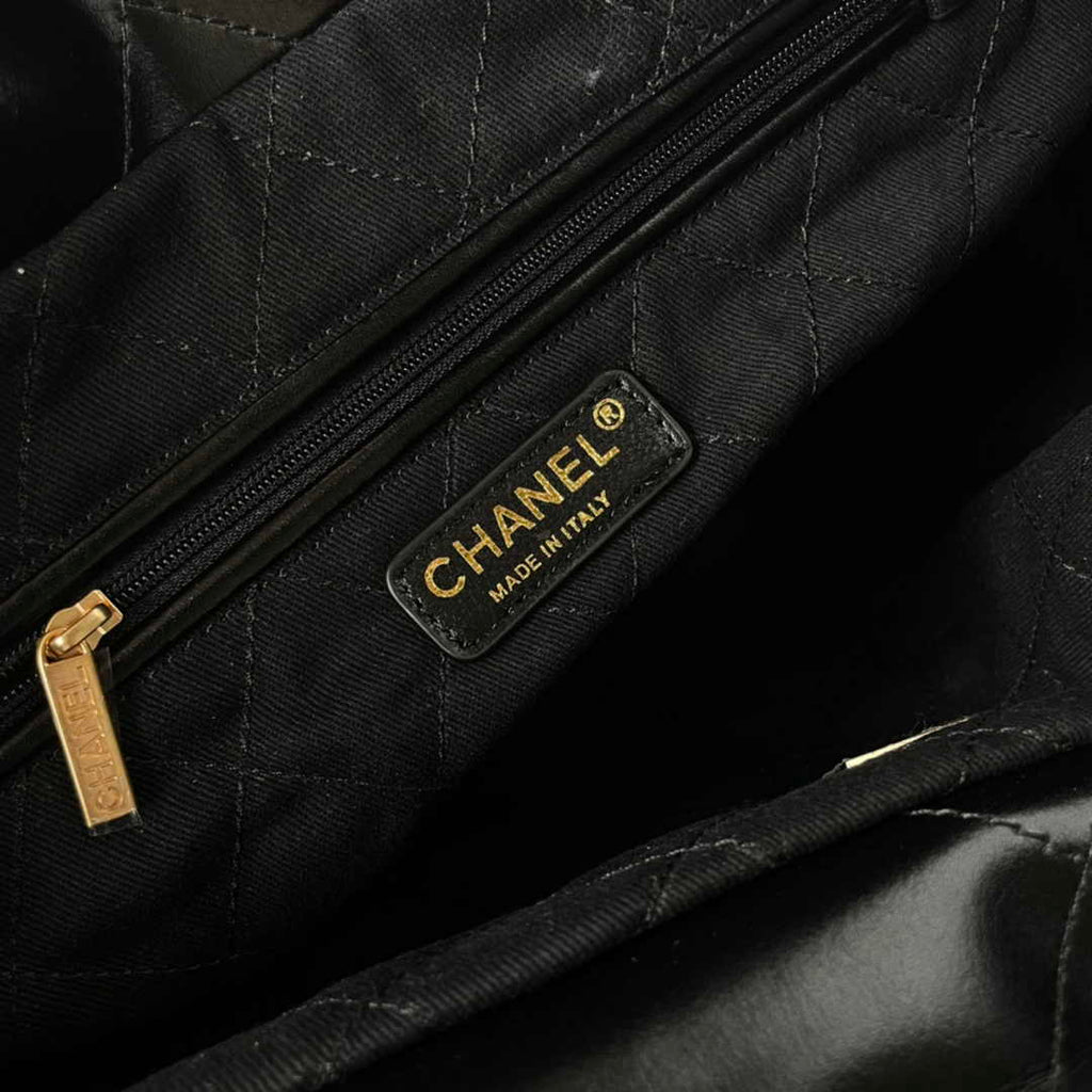 Chanel 22 Handbag AS3261 Black Calfskin