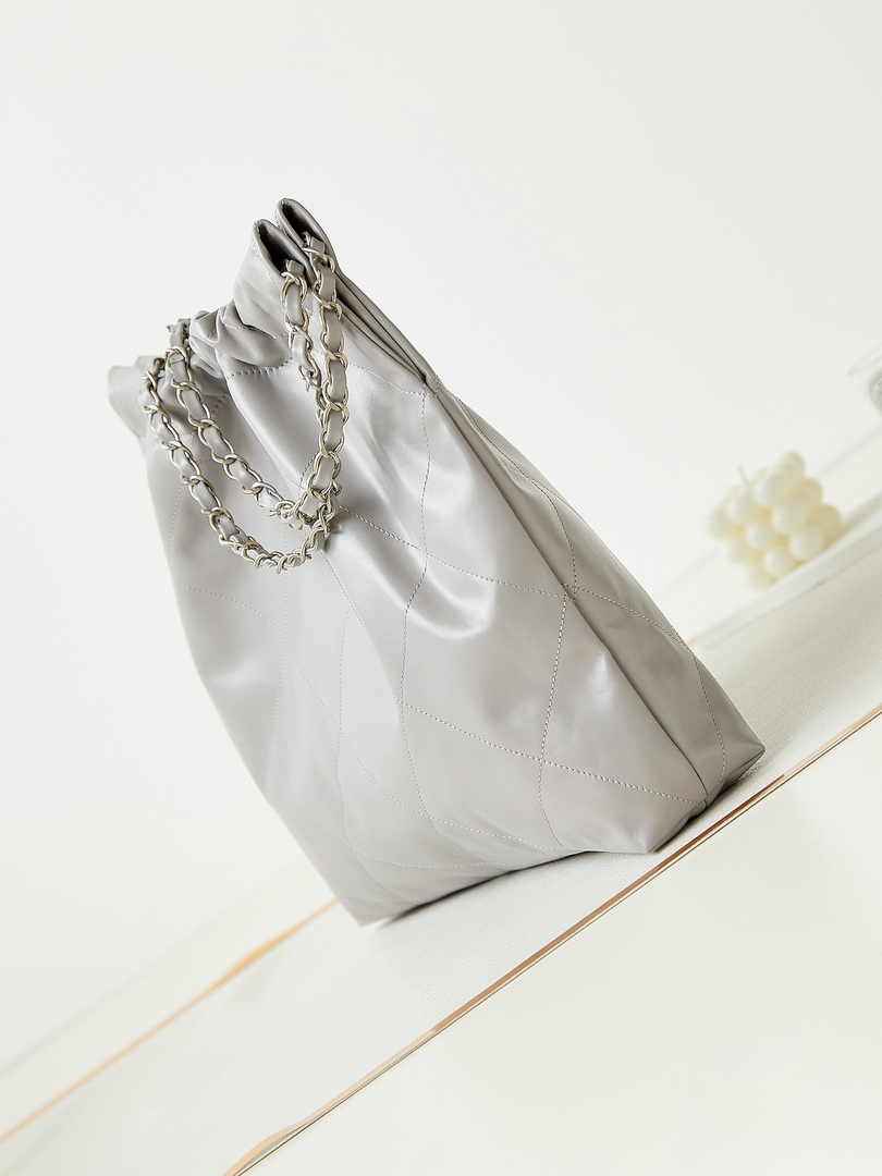 Chanel 22 Handbag AS3261 Calfskin Gray