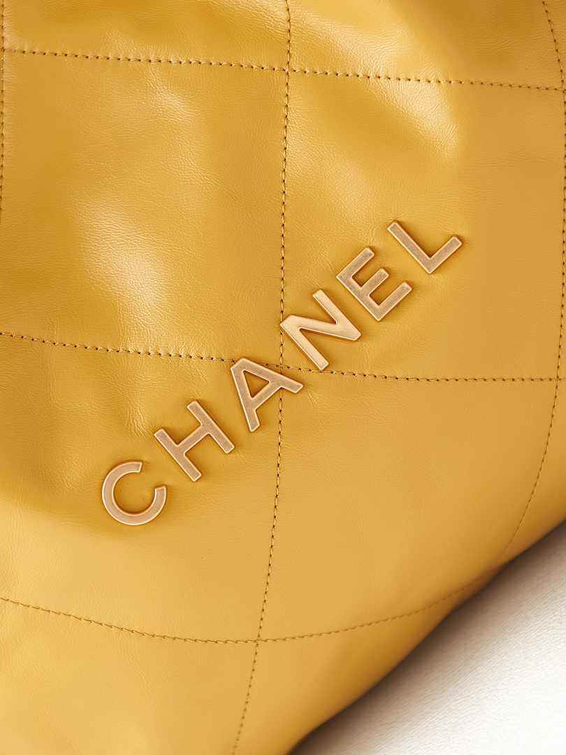 Chanel 22 Handbag AS3261 Calfskin Yellow