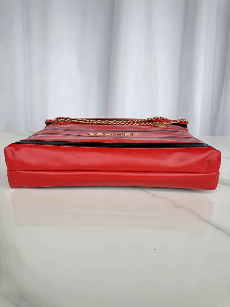 Chanel 22 Handbag AS3261 Red Black Calfskin
