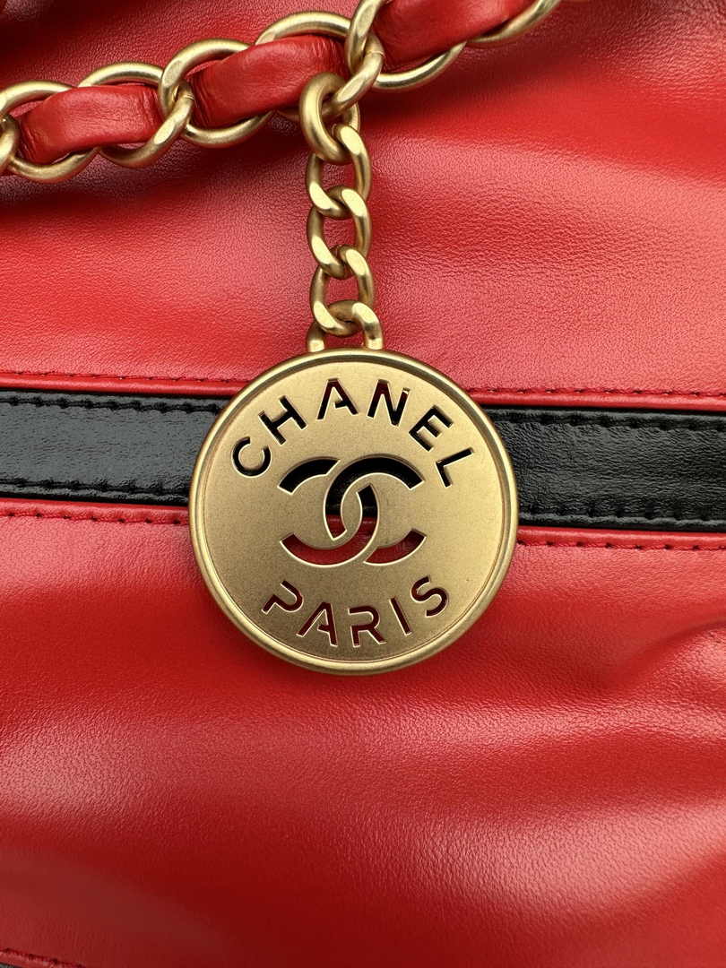 Chanel 22 Handbag AS3261 Red Black Calfskin