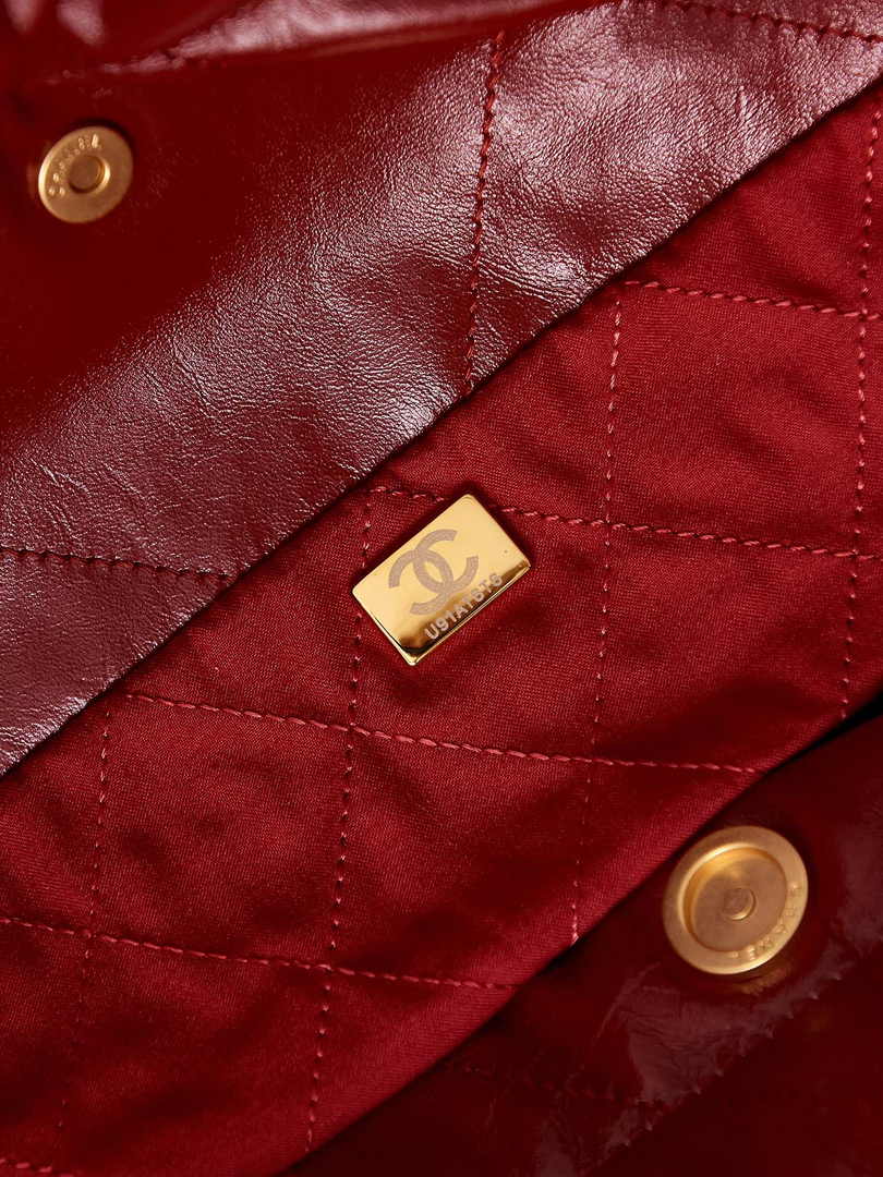 Chanel 22 Handbag AS3261 Calfskin Red
