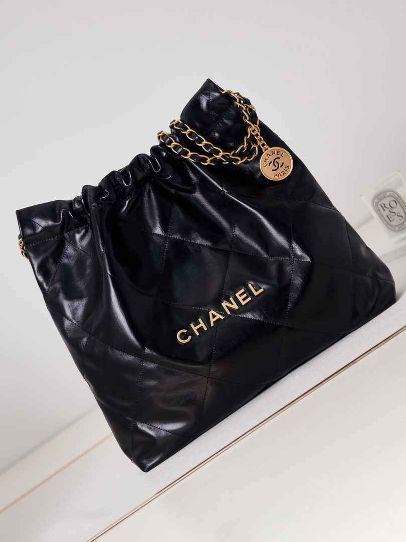 Chanel 22 Handbag AS3261 Calfskin Black