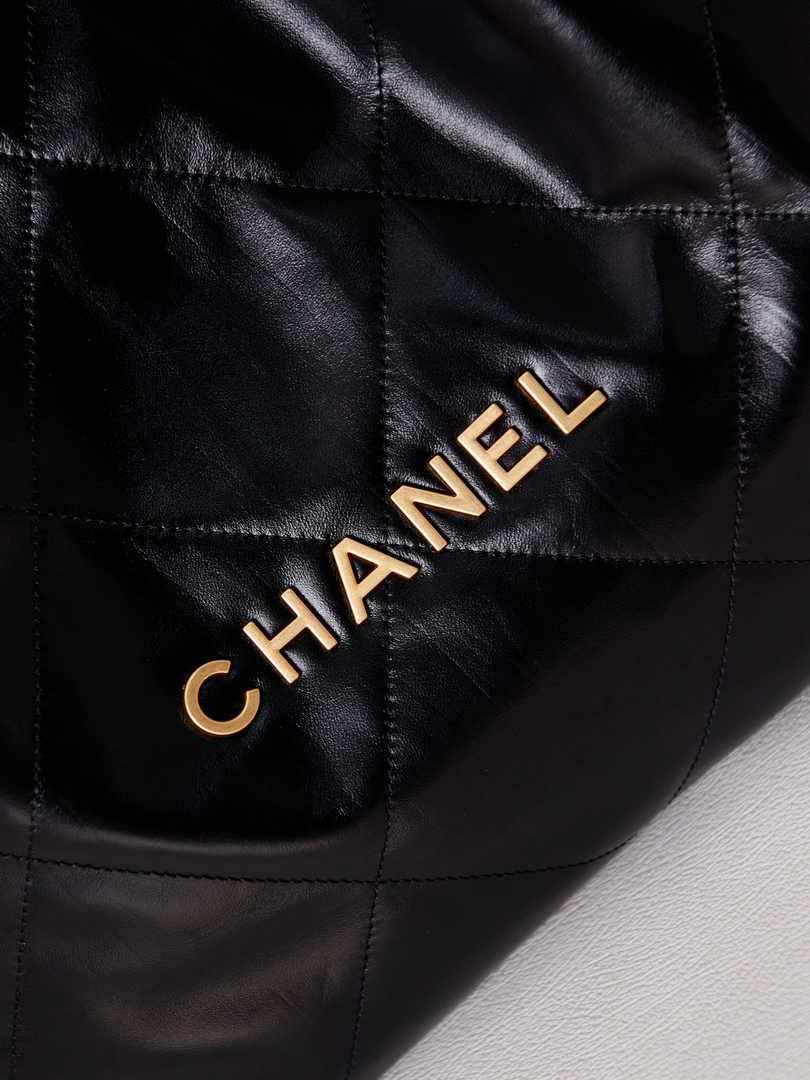 Chanel 22 Handbag AS3261 Calfskin Black