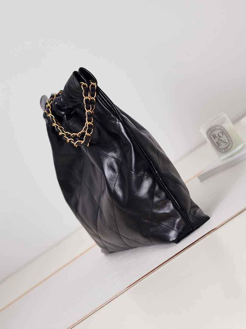 Chanel 22 Handbag AS3261 Calfskin Black