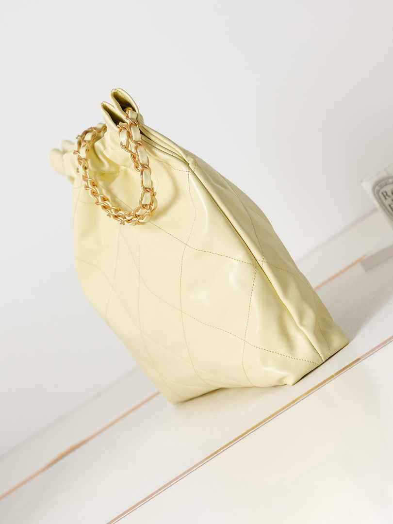 Chanel 22 Handbag AS3261 Calfskin Light Yellow
