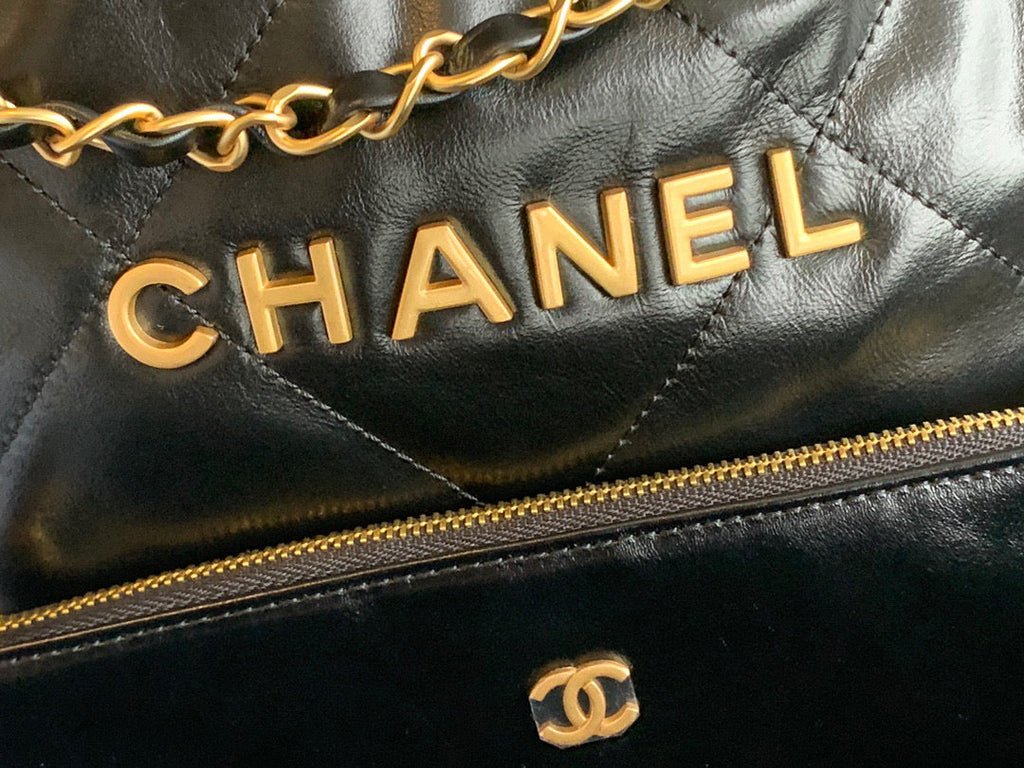 Chanel 22 Large Handbag AS3262 Shiny Calfskin Gold-Tone Metal Black