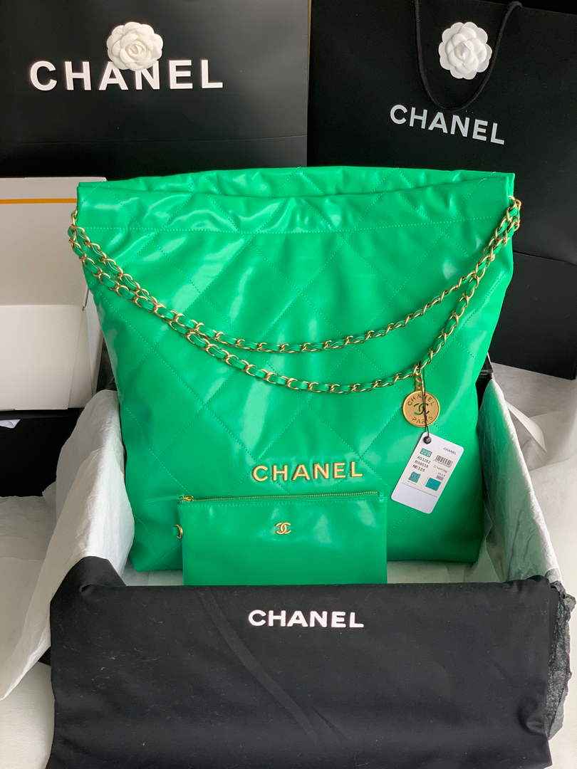 Chanel 22 Large Handbag AS3262 Shiny Calfskin Gold-Tone Metal Green