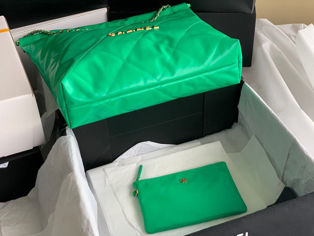 Chanel 22 Large Handbag AS3262 Shiny Calfskin Gold-Tone Metal Green