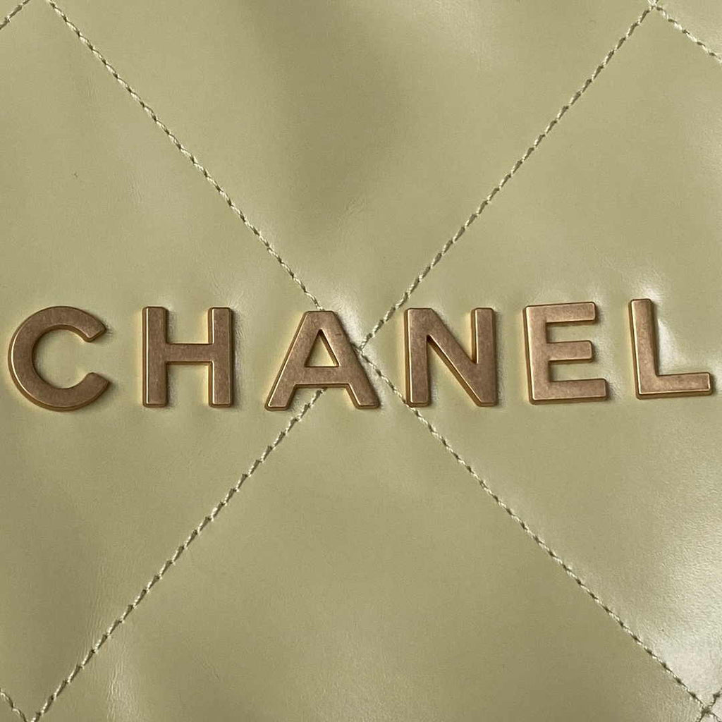 Chanel 22 Handbag AS4486 Calfskin In Yellow
