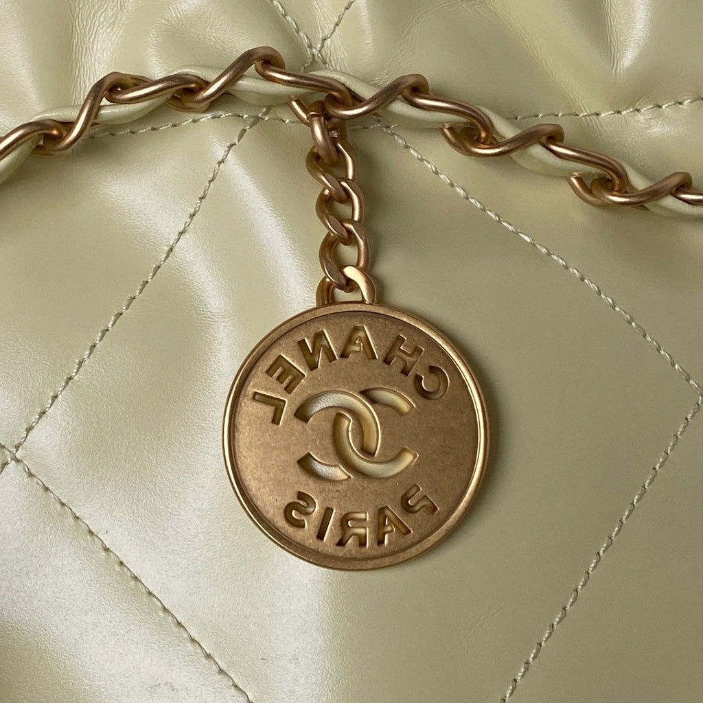 Chanel 22 Handbag AS4486 Calfskin In Yellow