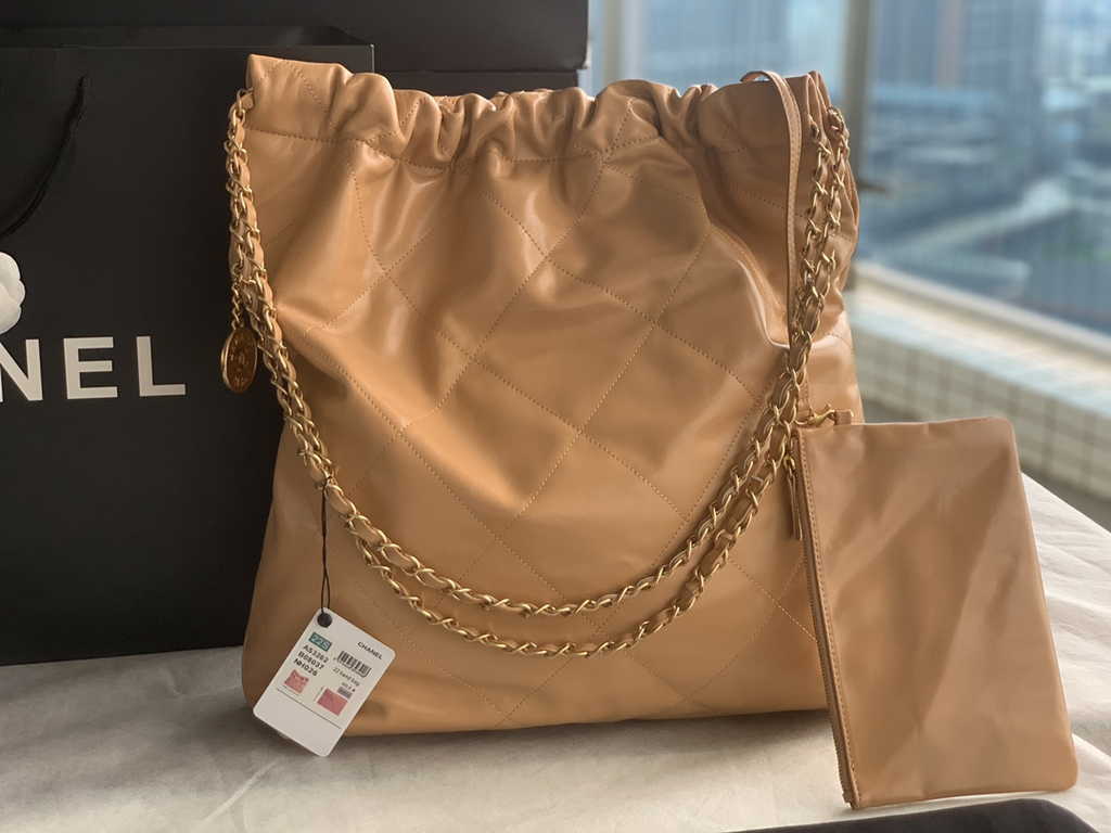 Chanel 22 Large Handbag AS3262 Shiny Calfskin Gold-Tone Metal Tan