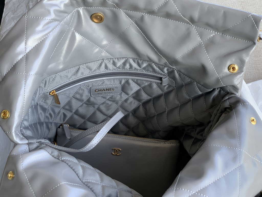 Chanel 22 Large Handbag AS3262 Shiny Calfskin Gold-Tone Metal Gray