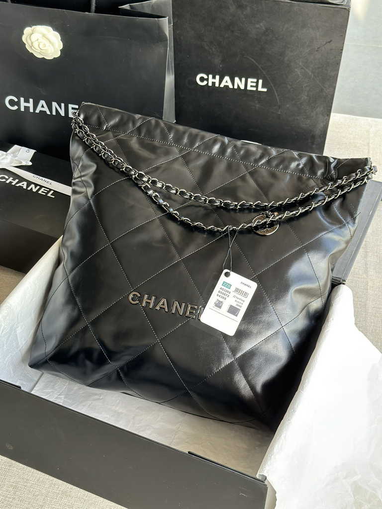 Chanel 22 Large Handbag AS3262 Shiny Calfskin Black-Tone Metal