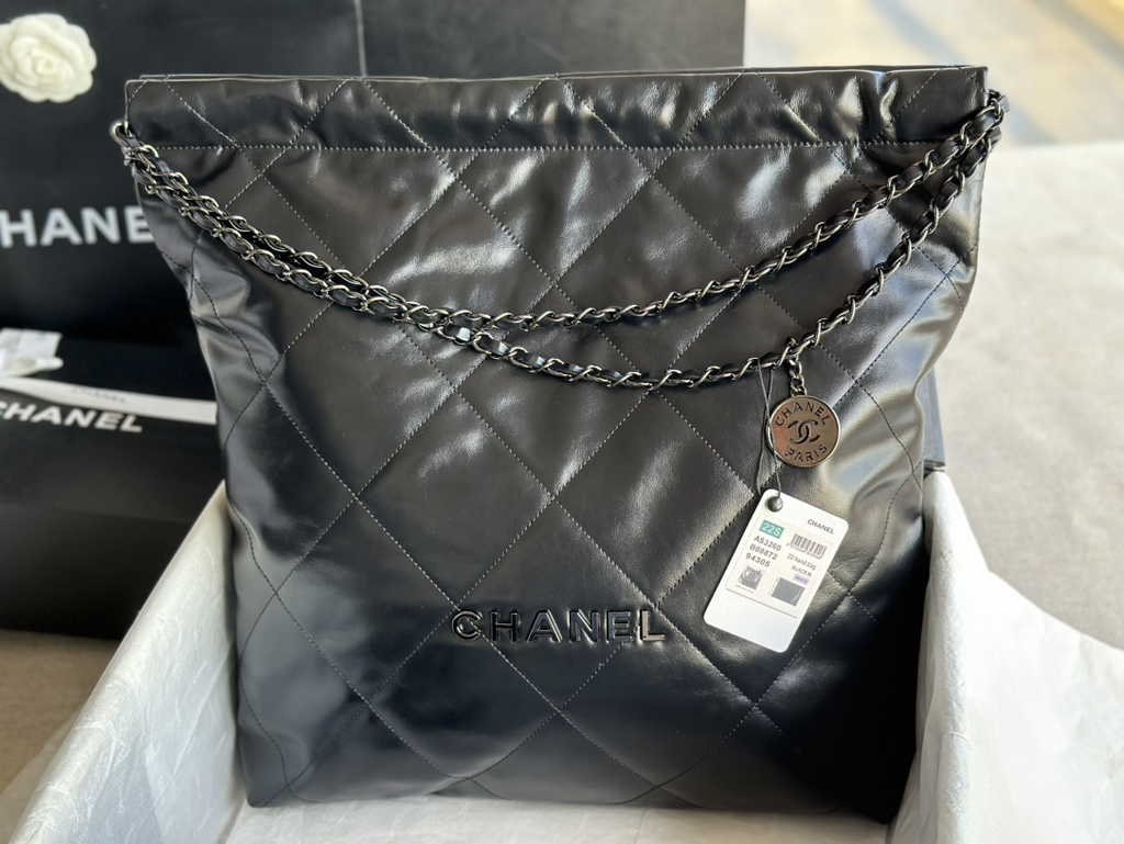 Chanel 22 Large Handbag AS3262 Shiny Calfskin Black-Tone Metal