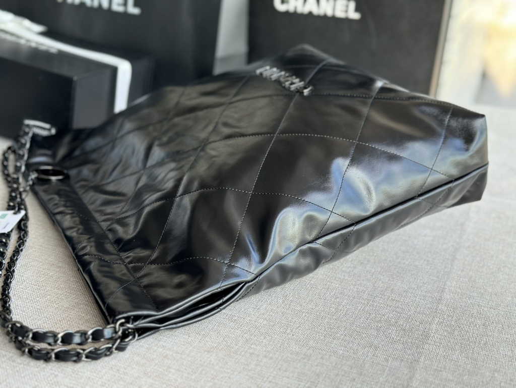 Chanel 22 Large Handbag AS3262 Shiny Calfskin Black-Tone Metal