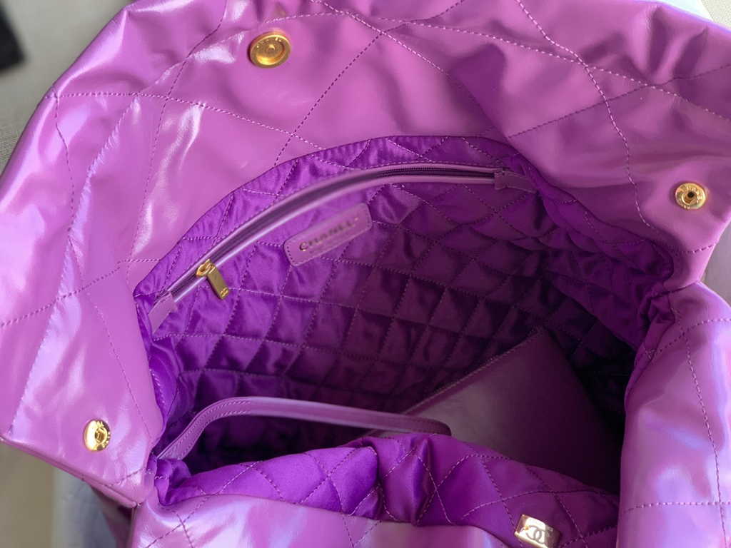 Chanel 22 Large Handbag AS3262 Purple Shiny Calfskin Gold-Tone Metal