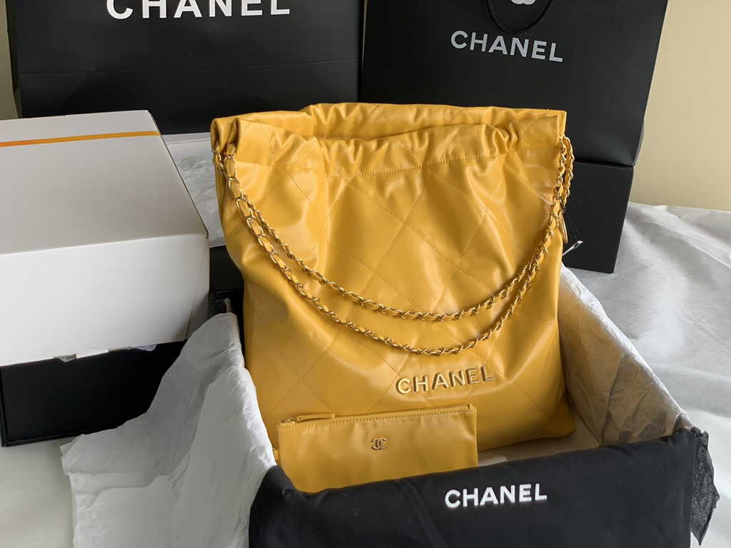 Chanel 22 Large Handbag AS3262 Yellow Shiny Calfskin Gold-Tone Metal