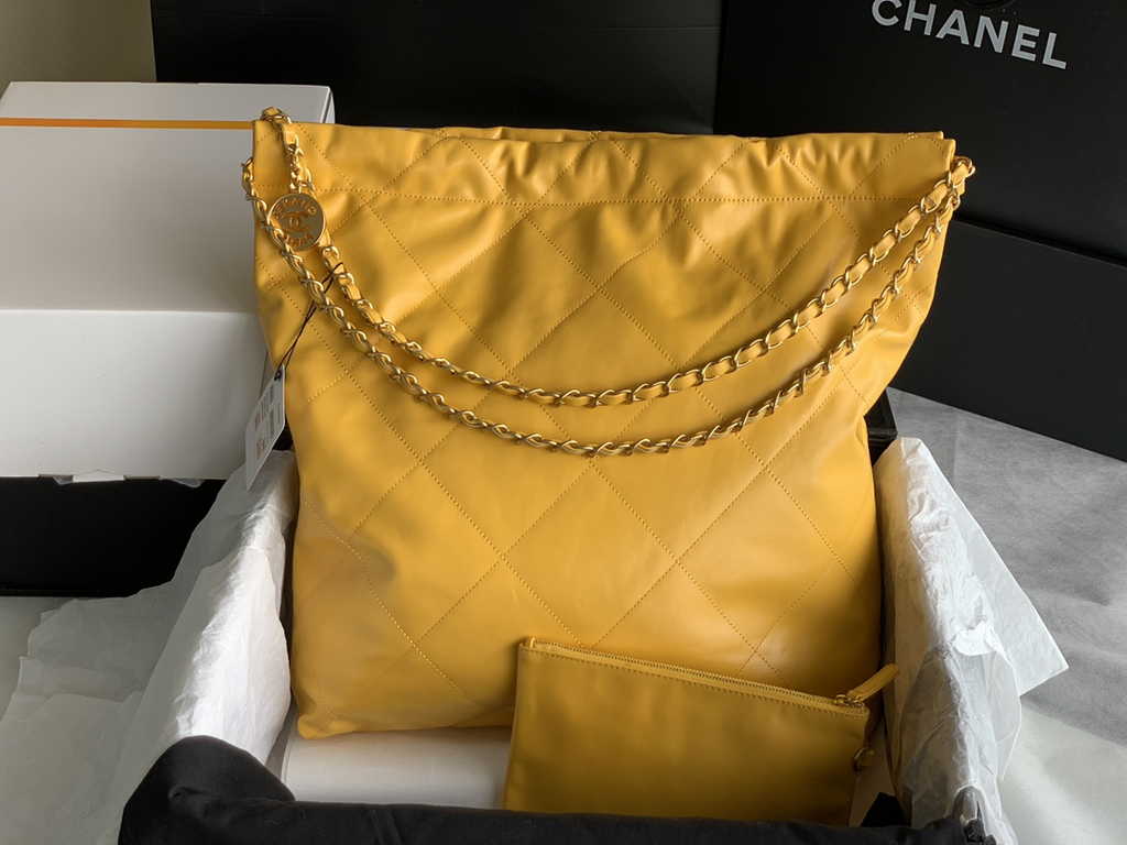 Chanel 22 Large Handbag AS3262 Yellow Shiny Calfskin Gold-Tone Metal