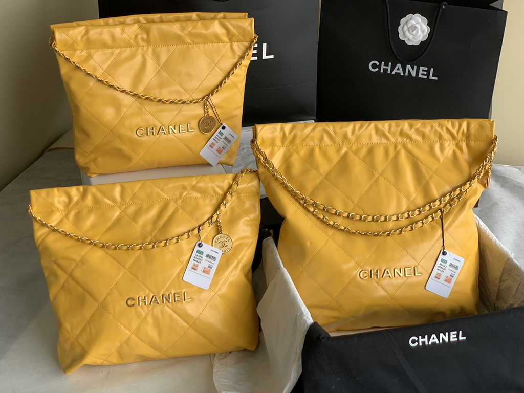 Chanel 22 Large Handbag AS3262 Yellow Shiny Calfskin Gold-Tone Metal