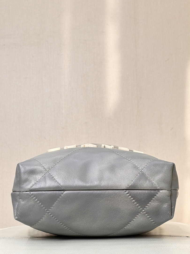 Chanel 22 Mini bag AS3980 Calfskin White Silver