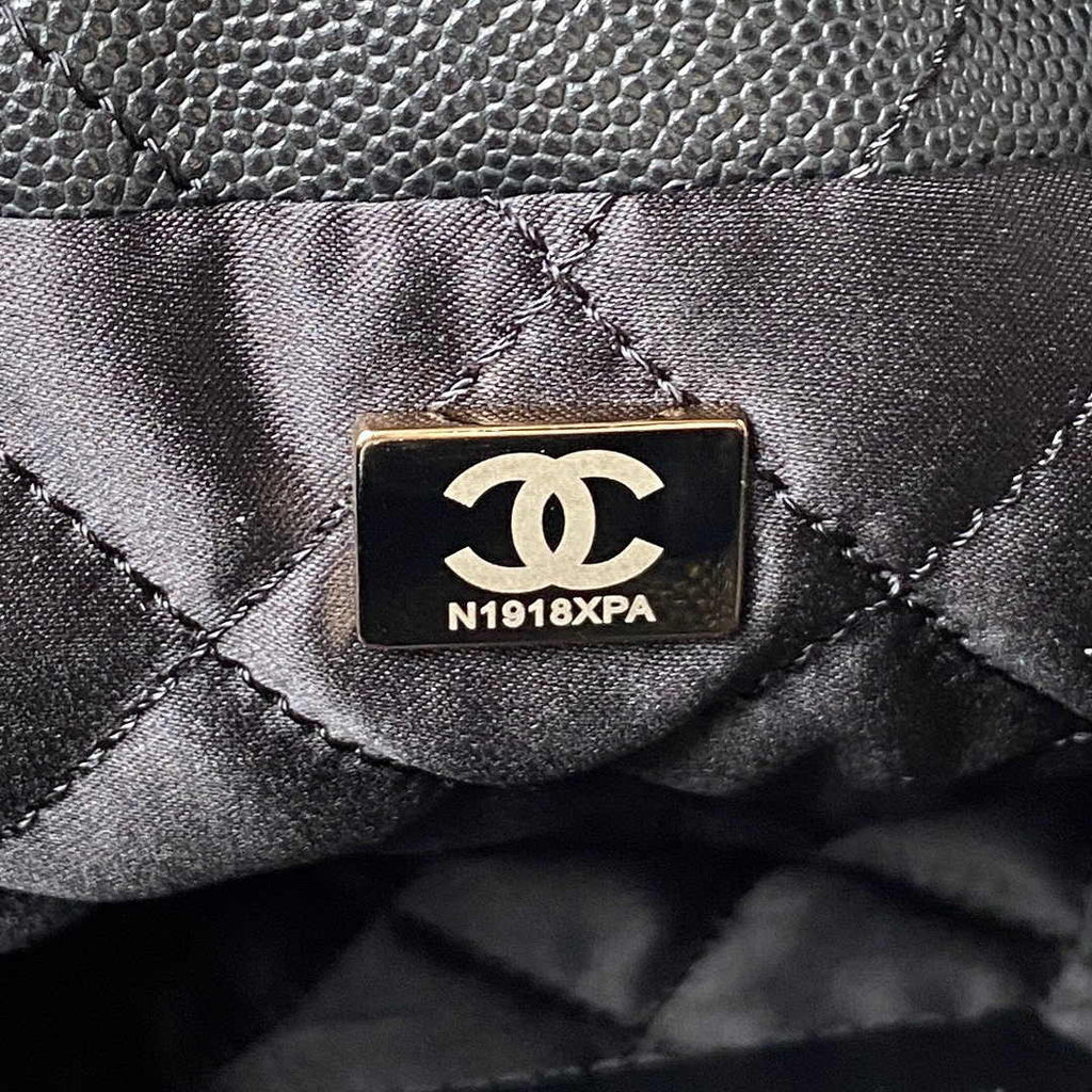 Chanel 22 Mini bag AS3980 Shiny Grained Calfskin Gold-Tone Black