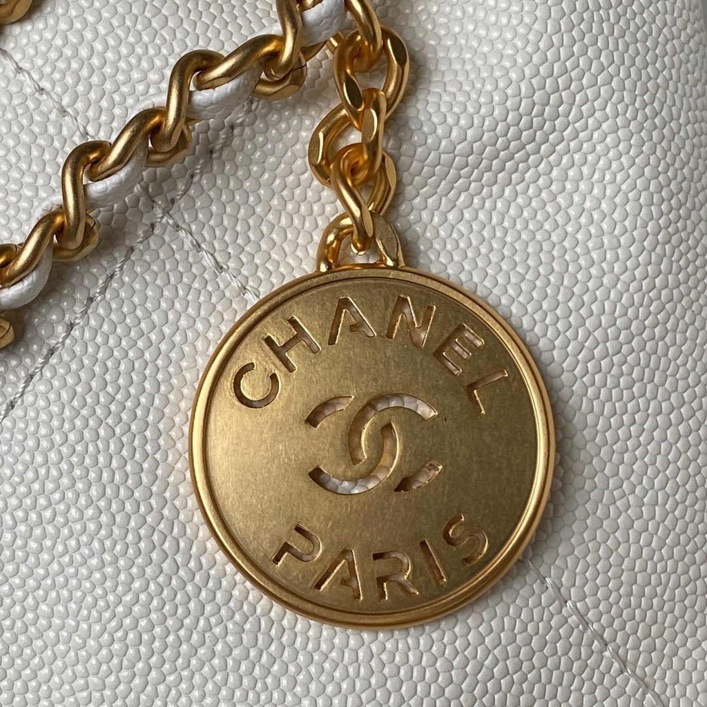 Chanel 22 Mini bag AS3980 Shiny Grained Calfskin Gold-Tone White