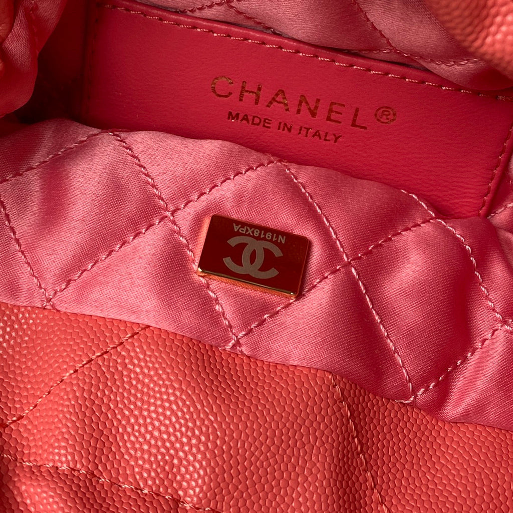 Chanel 22 Mini bag AS3980 Shiny Grained Calfskin Gold-Tone Red