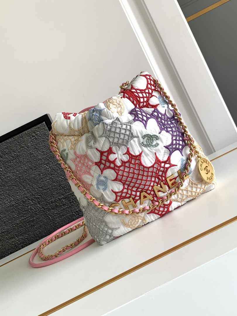 Chanel 22 Mini bag AS3980 Lace Patchwork Gold-Tone