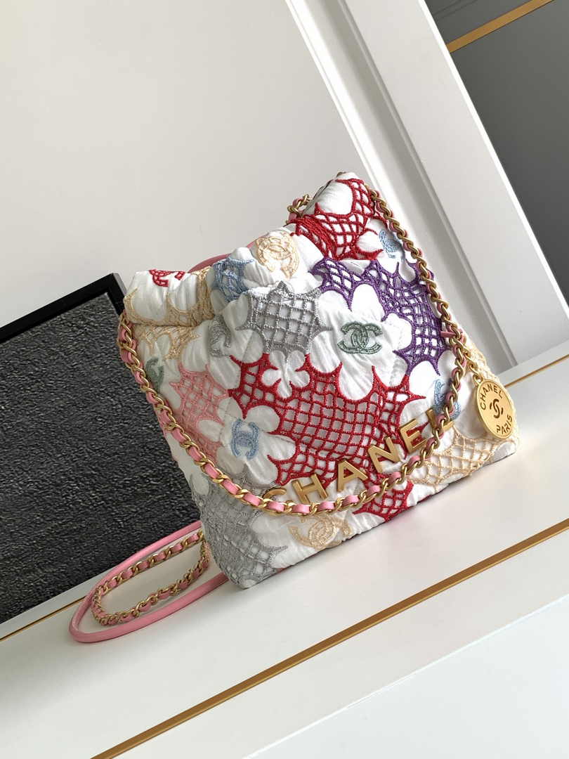 Chanel 22 Mini bag AS3980 Lace Patchwork Gold-Tone