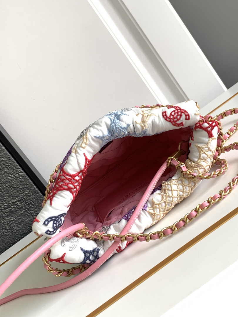 Chanel 22 Mini bag AS3980 Lace Patchwork Gold-Tone