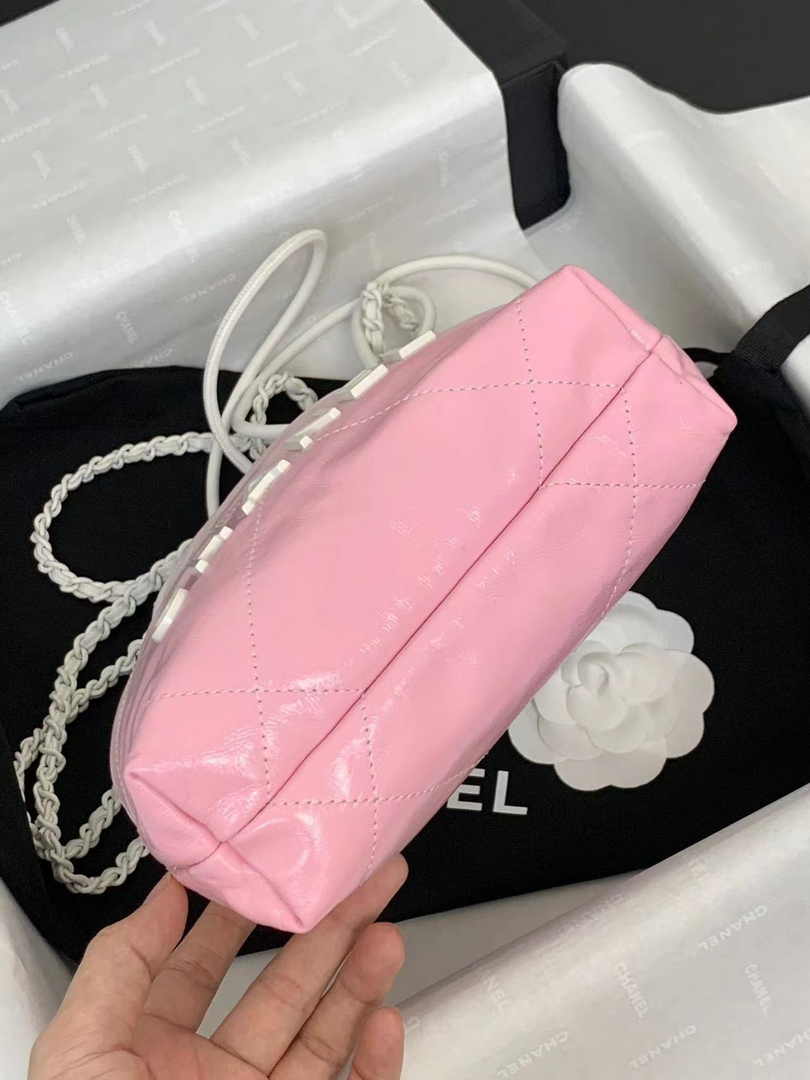 Chanel 22 Mini bag AS3980 Patent Gradient Calfskin Light Pink
