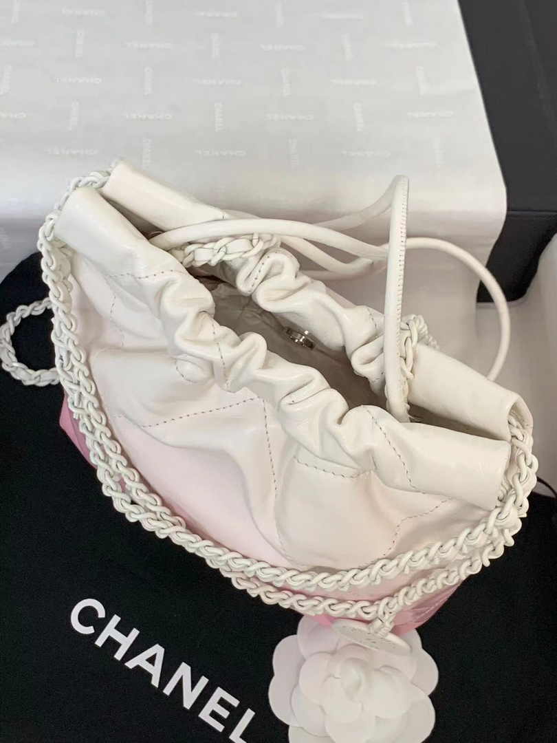 Chanel 22 Mini bag AS3980 Patent Gradient Calfskin Light Pink