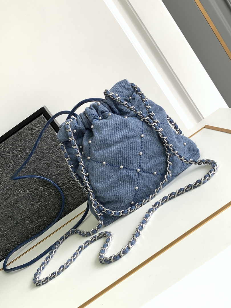 Chanel 22 Mini bag AS3980 Blue Washed Denim