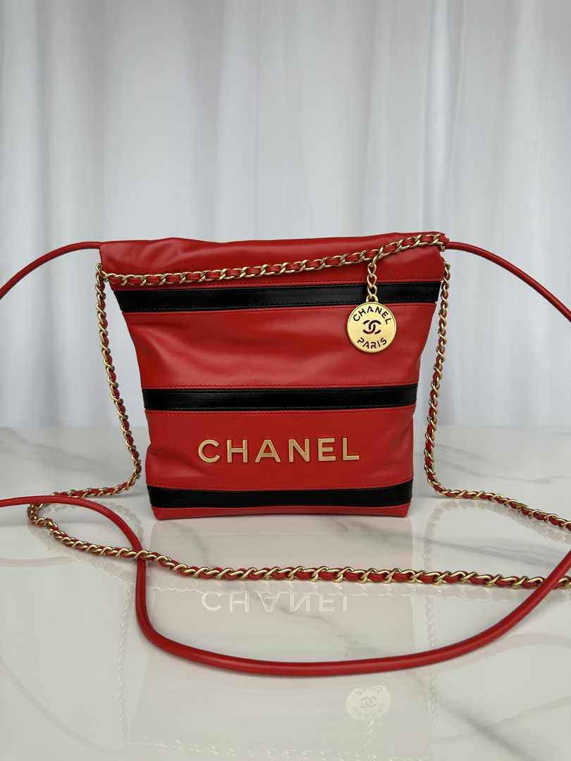 Chanel 22 Mini bag AS3980 Red Black Shiny Calfskin