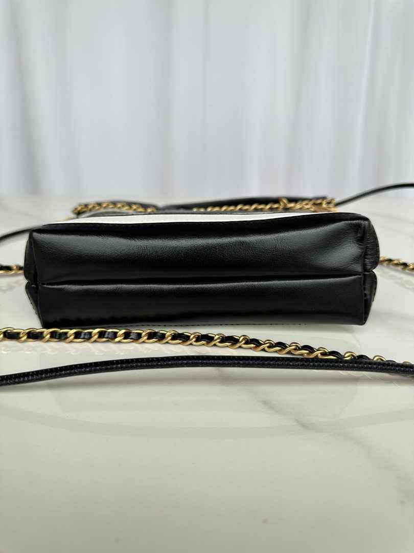 Chanel 22 Mini bag AS3980 White Black Shiny Calfskin
