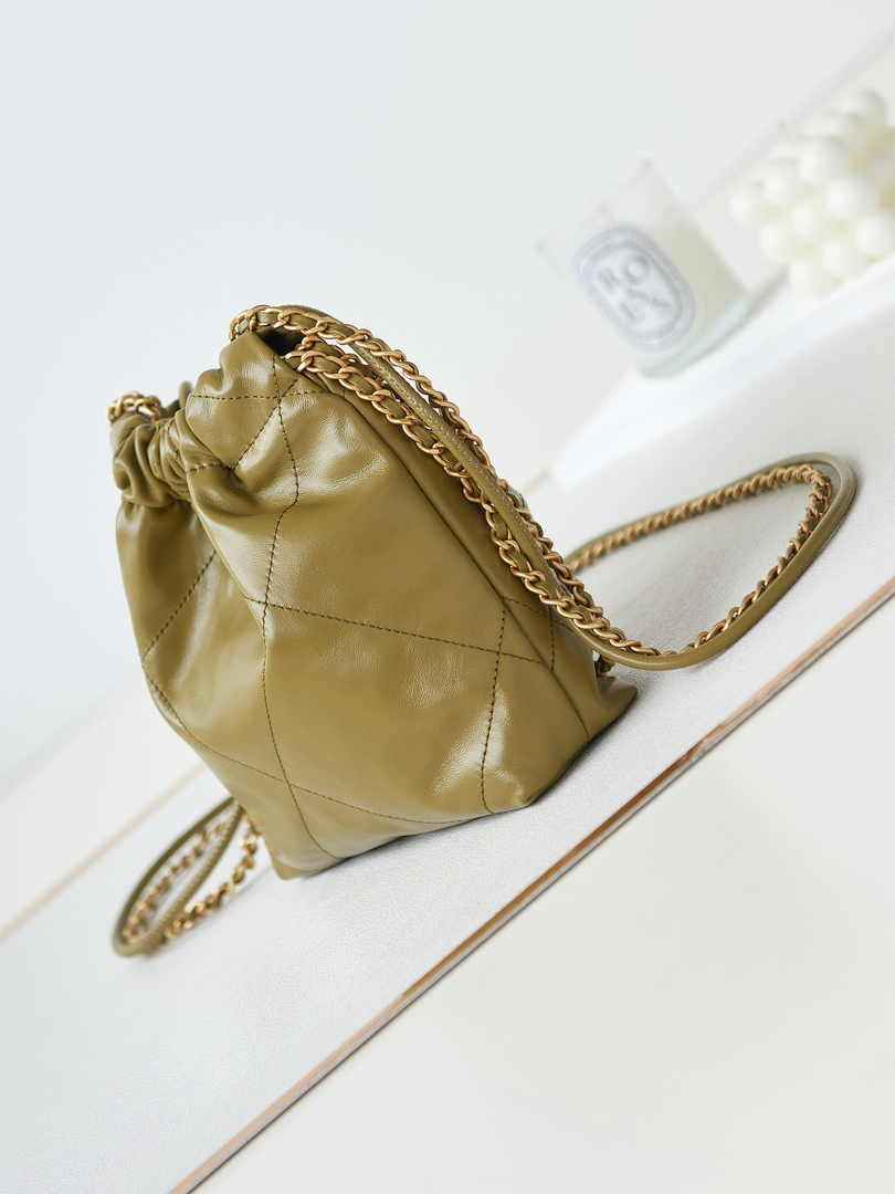 Chanel 22 Mini bag AS3980 Calfskin Green
