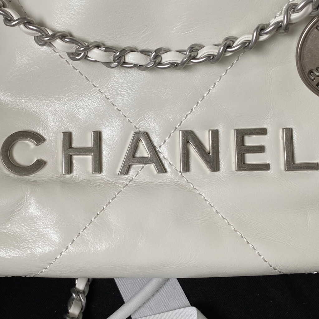 Chanel 22 Mini Handbag AS3980 Shiny Calfskin Silver-Tone Metal White