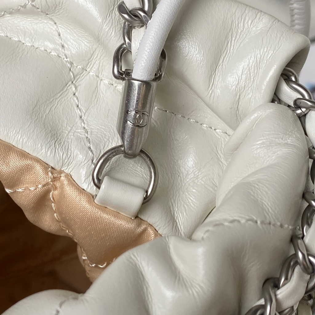 Chanel 22 Mini Handbag AS3980 Shiny Calfskin Silver-Tone Metal White