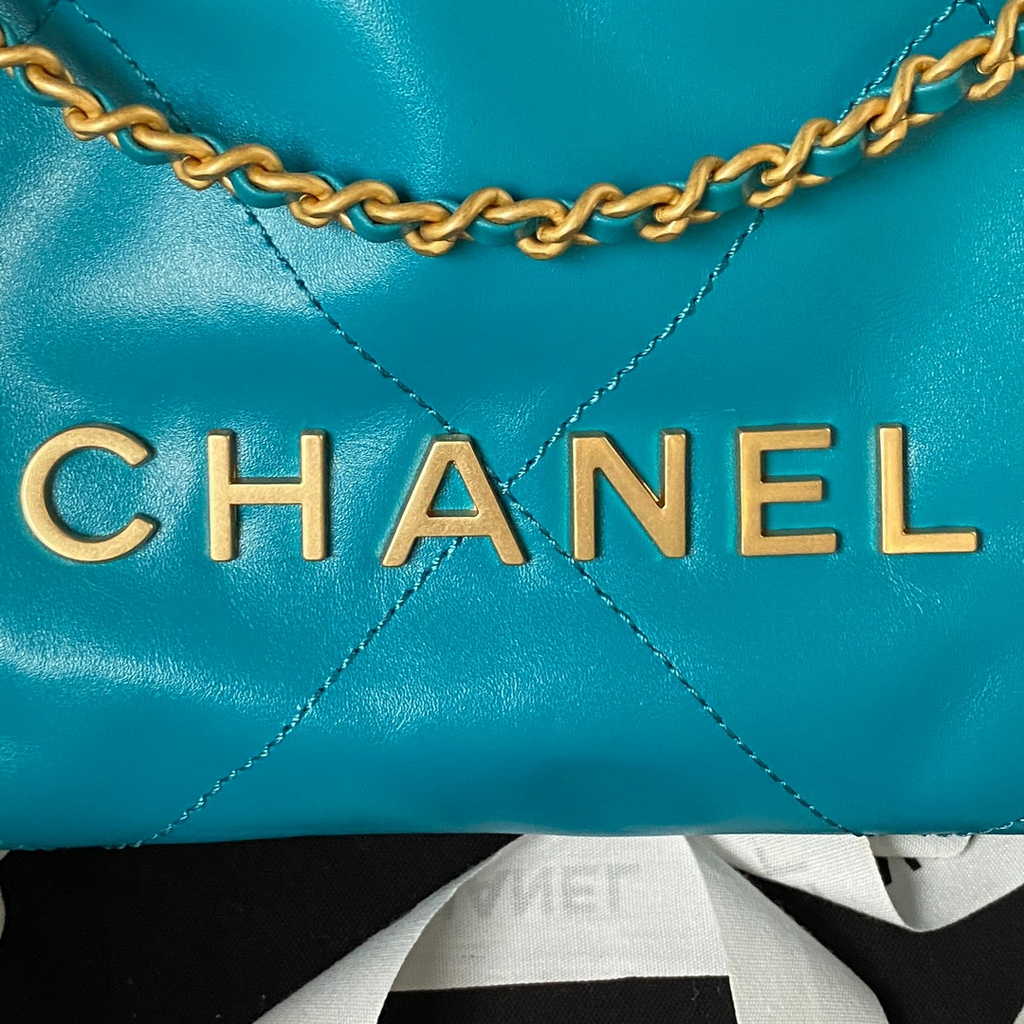 Chanel 22 Mini Handbag AS3980 Shiny Calfskin Gold-Tone Metal Blue