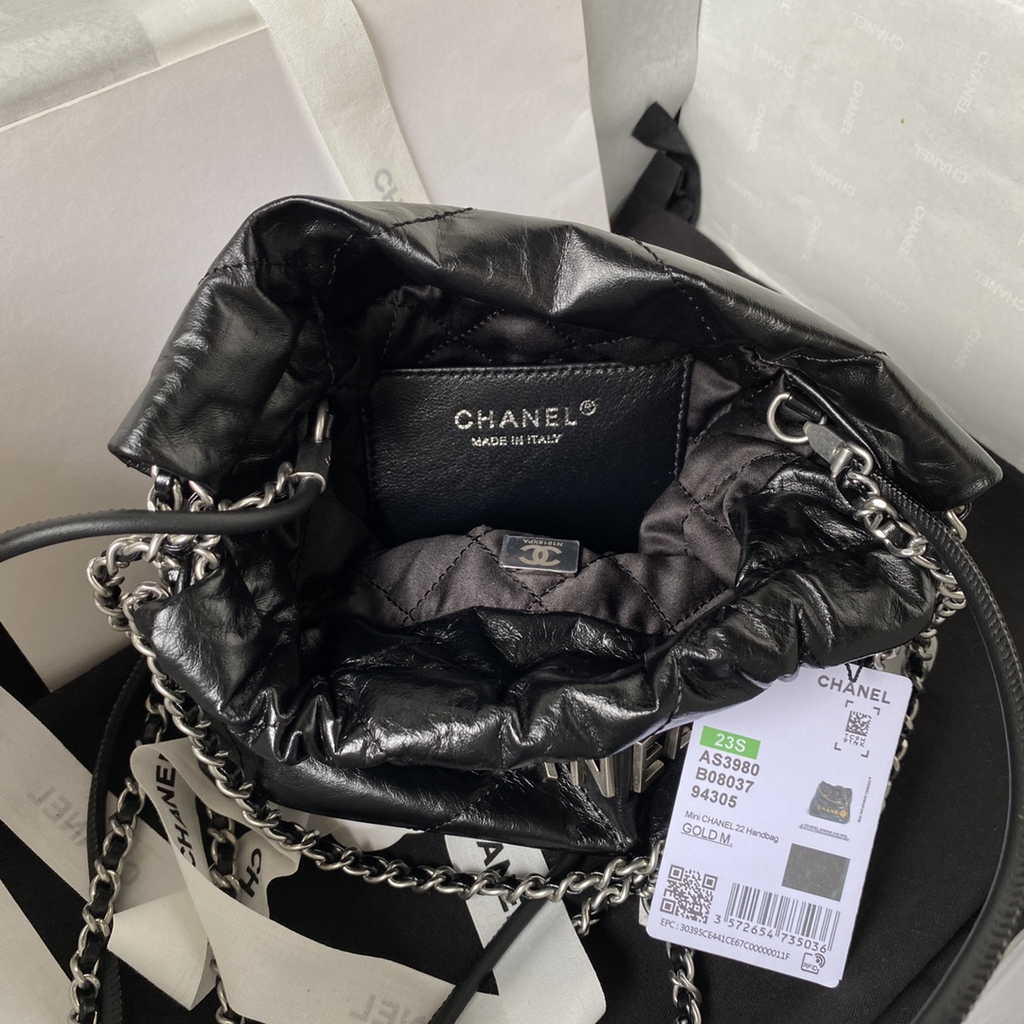 Chanel 22 Mini bag AS3980 Shiny Crumpled Calfskin & Silver-Tone Black