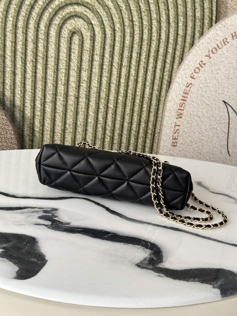 Chanel 22 Small Shopping Bag Lambskin Black AS6248
