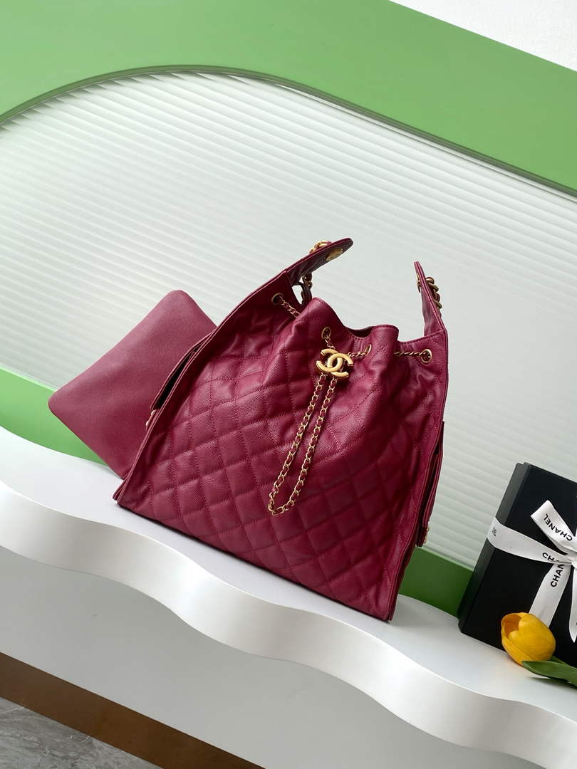 Chanel 25 medium handbag, AS5311 grained calfskin red
