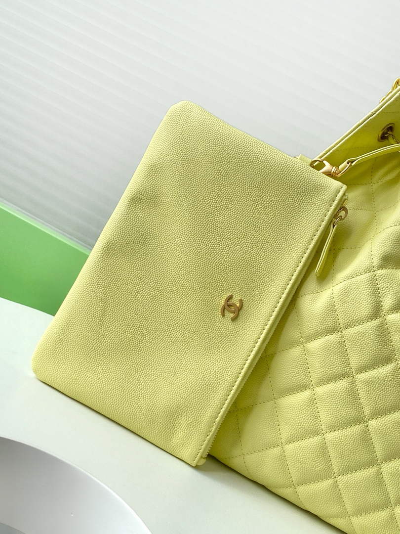 Chanel 25 medium handbag, AS5311 grained calfskin yellow