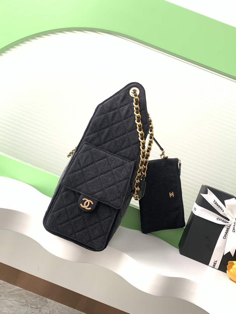 Chanel 25 medium handbag, AS5311 washed denim black